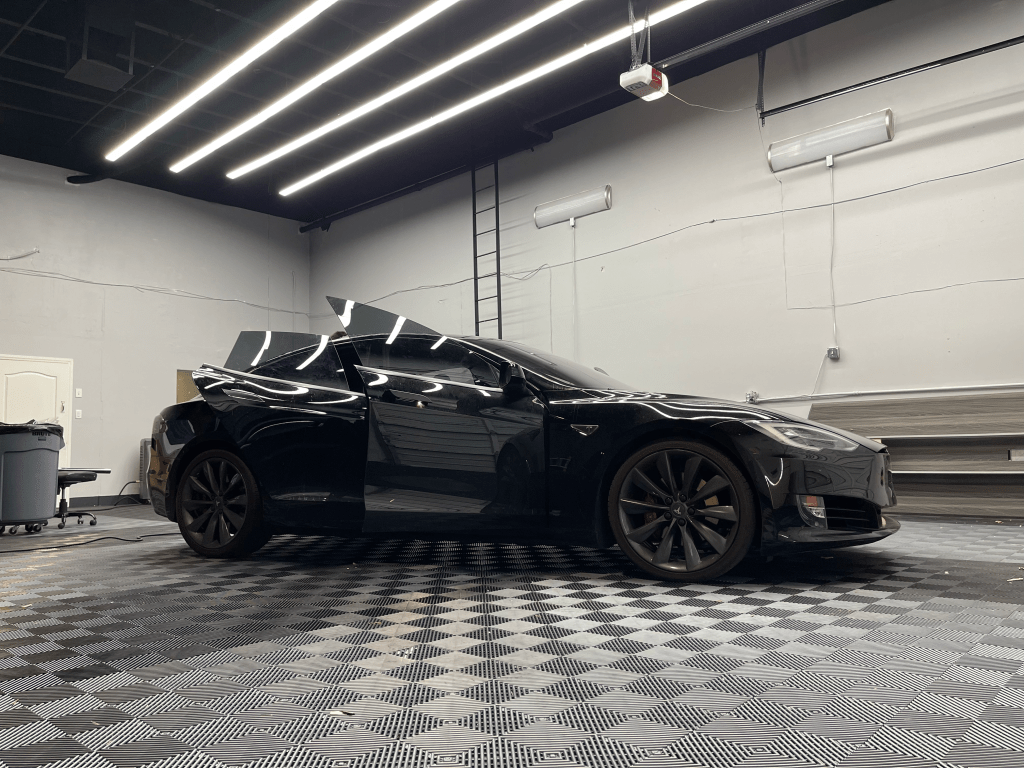 Diamond Garage